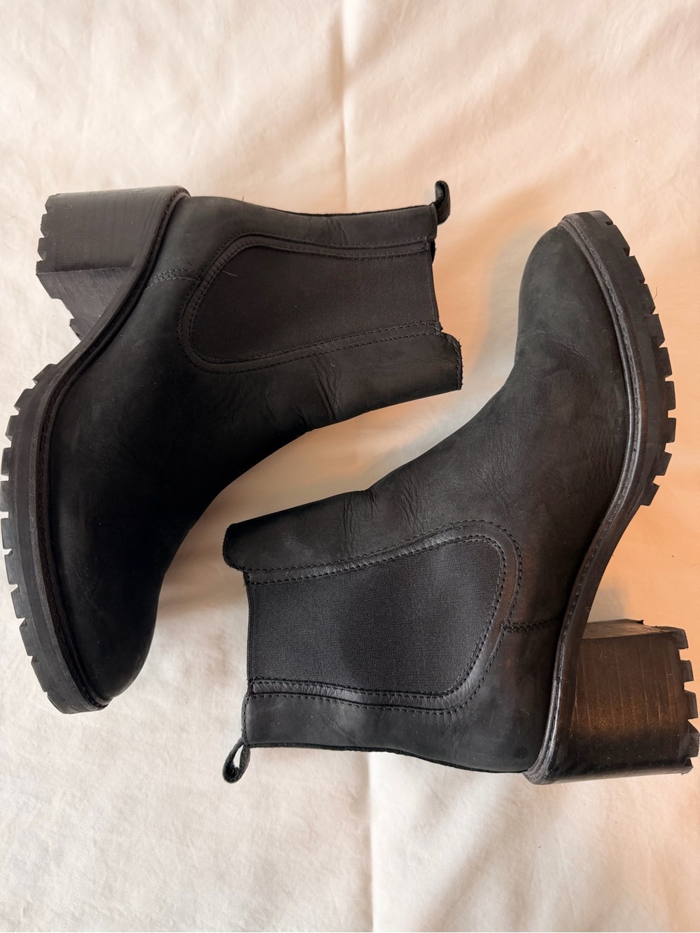 Thursday Everyday Ankle Chelsea Boots Women's Size 8 Black Leather Almond Toe